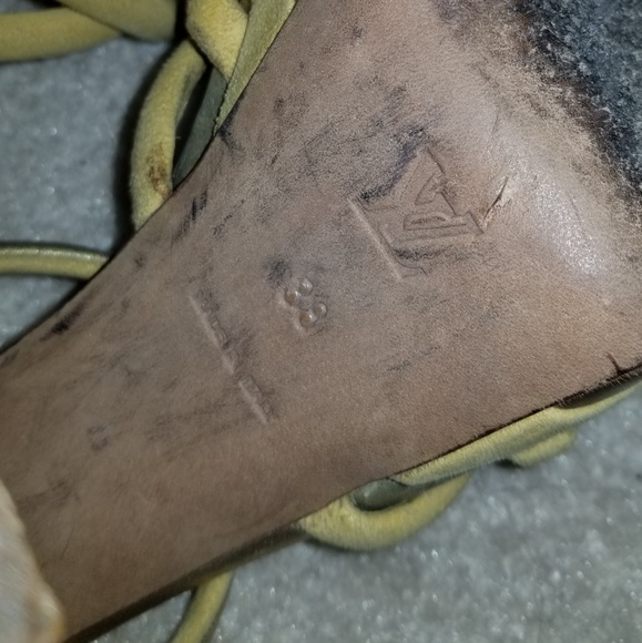 Louis Vuitton platform heels - Picture 5 of 6